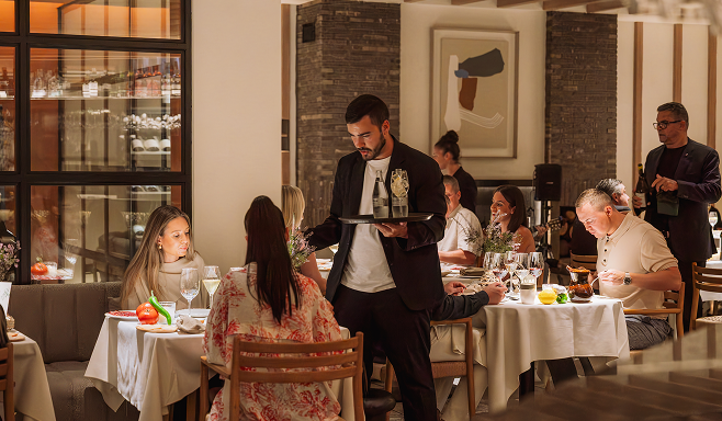 TBMARB GROUP DINING grupos